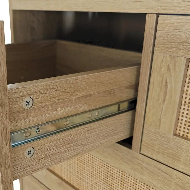 Meuble à 4 tiroirs en bois et rotin